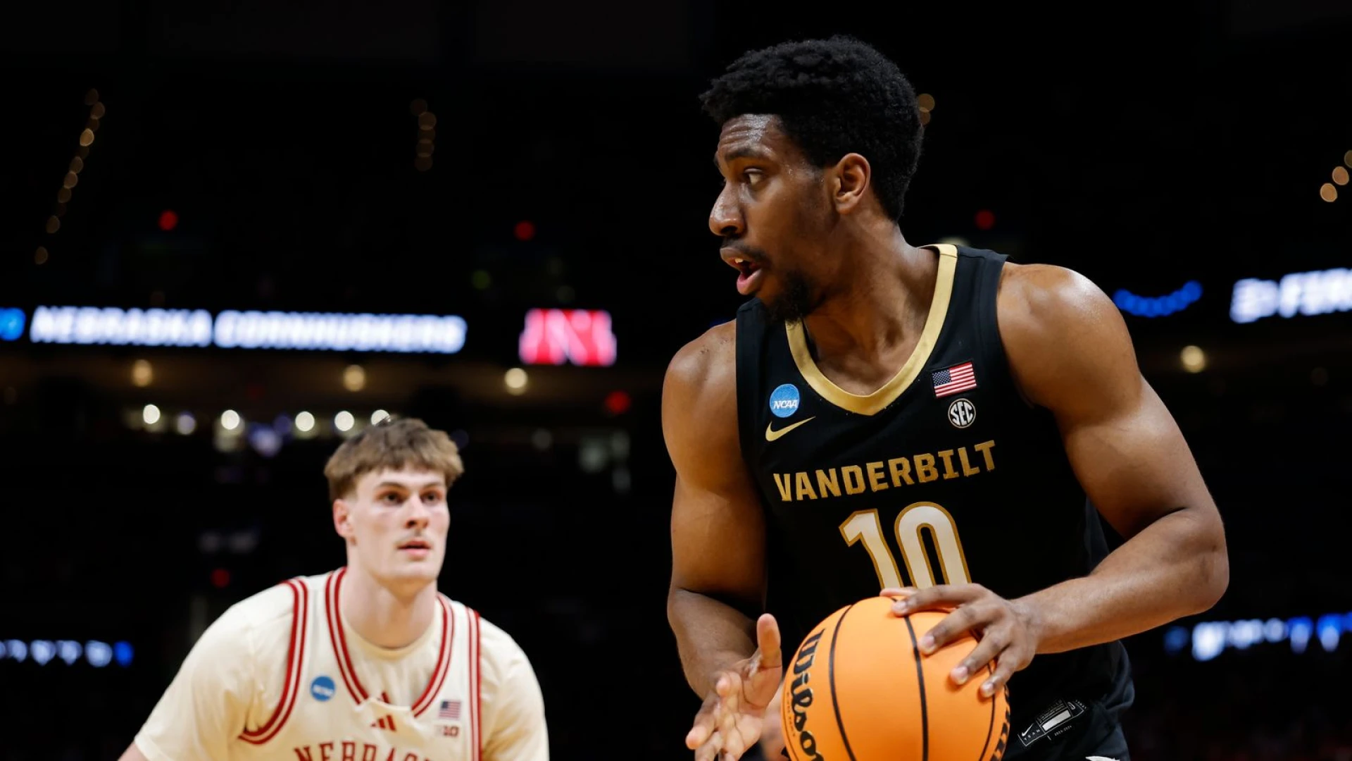 Lakers to sign Vanderbilt forward AK Okereke to two-year deal