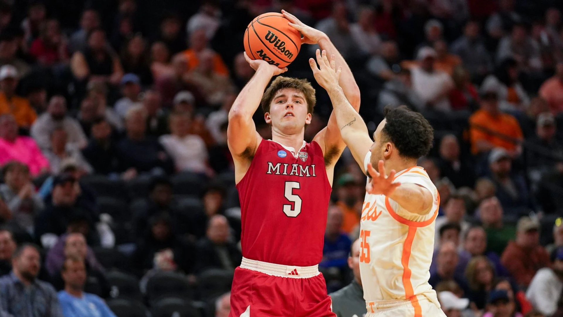 Lakers to sign Peter Suder to two-way deal