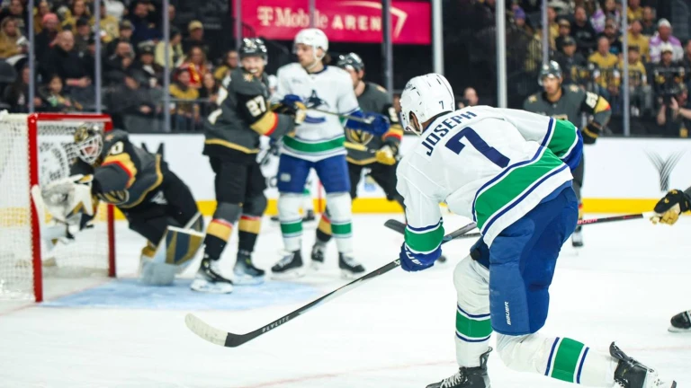 Golden Knights continue to make moves to determine goaltending rotation