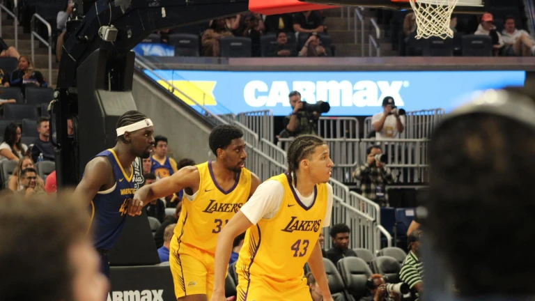 Cameron Carr shines in Lakers' California Classic loss to Golden State