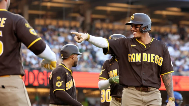 Machado’s 3-run homer helps Padres snap losing streak, end LA series with a win