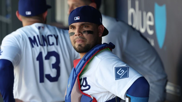Eliezer Alfonzo Jr. makes MLB debut hours after family tragedy