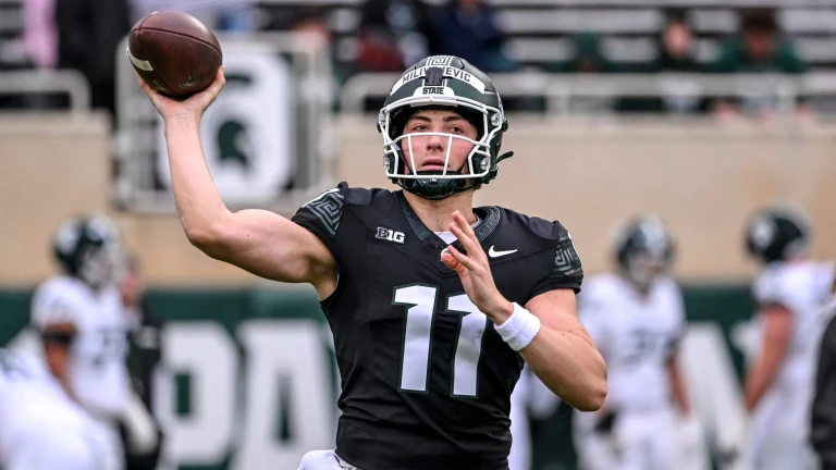 ESPN Ranks College Football's 25 Worst Starting Quarterbacks for 2026
