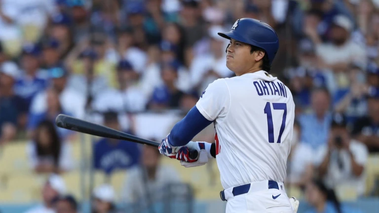 Shohei Ohtani hits No. 300 as Dodgers' bullpen struggles