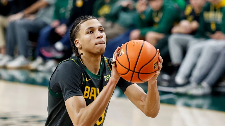 Thiero, Carr lead Lakers past Thunder in Summer League opener