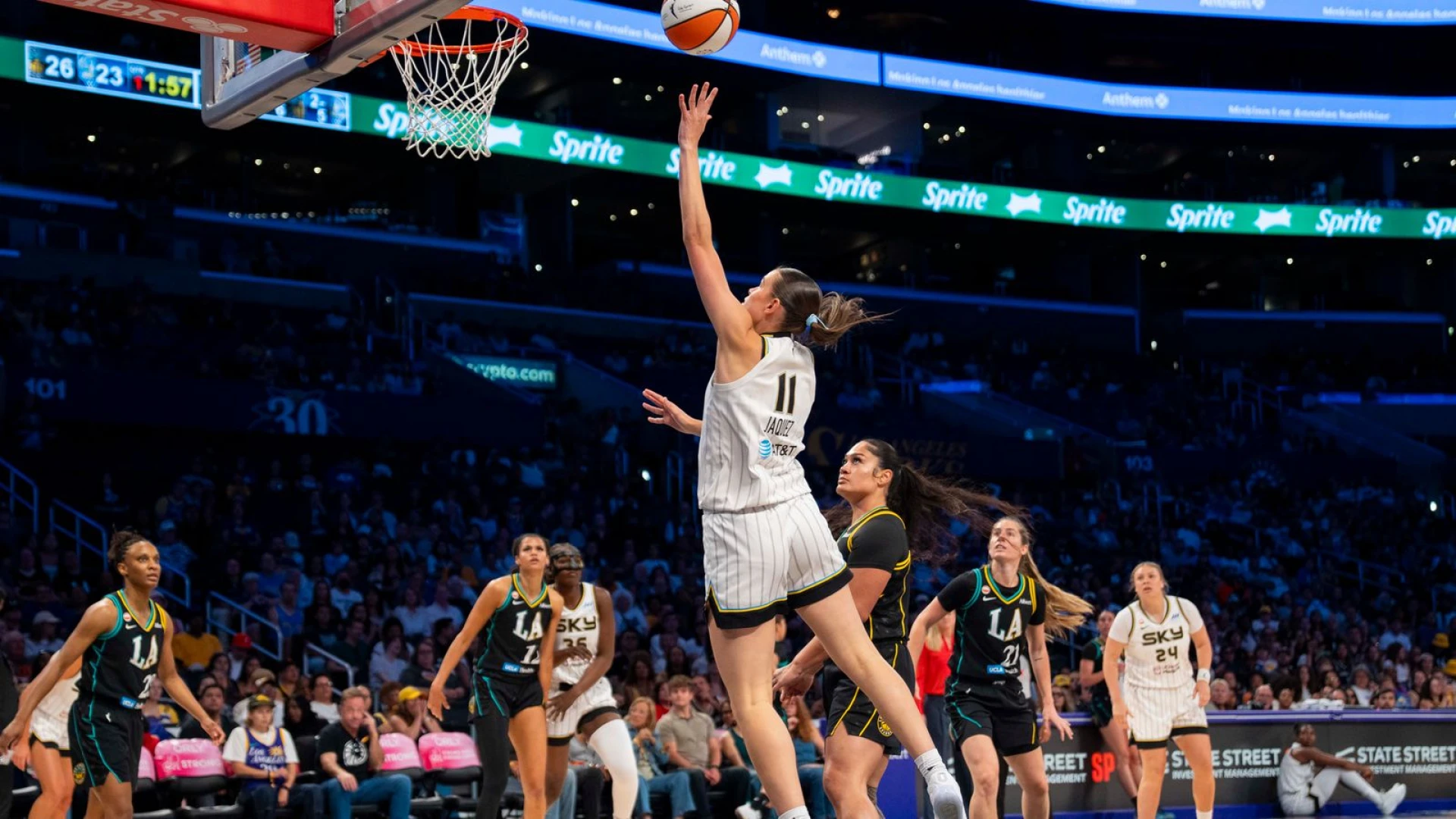 Former Bruin and Sky guard Gabriela Jaquez enjoys homecoming in match-up with Sparks