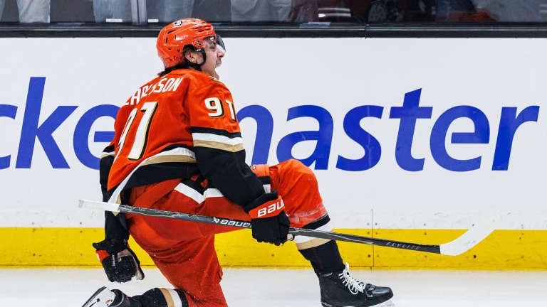 Carlsson's agent fills in negotiation timeline with Ducks, Verbeek