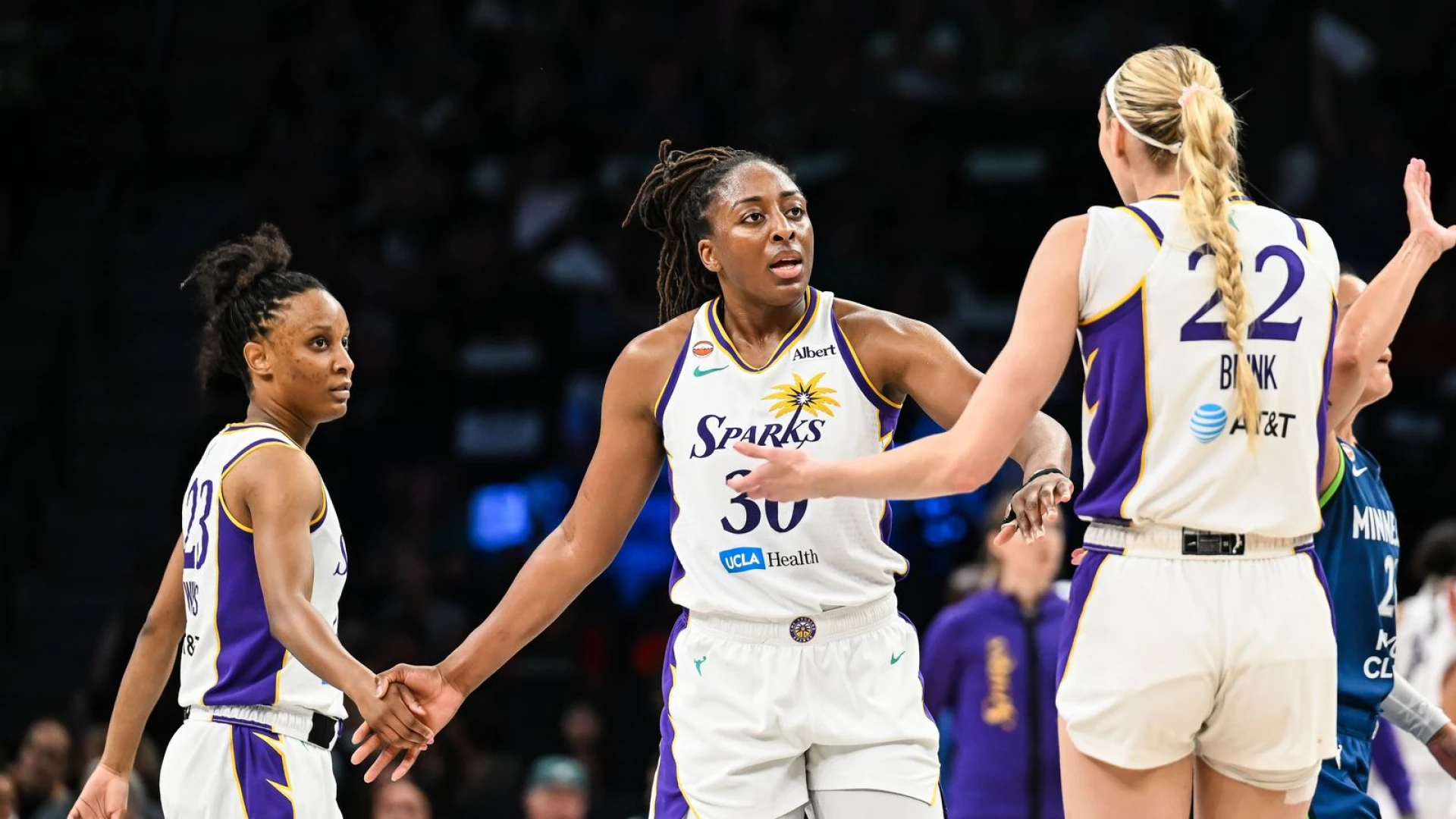 Nneka Ogwumike ties Lisa Leslie for most points in Sparks franchise history