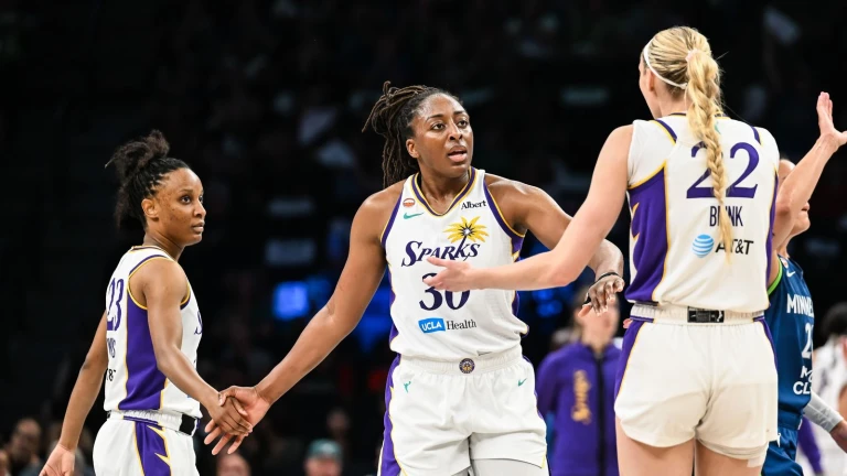 Nneka Ogwumike ties Lisa Leslie for most points in Sparks franchise history