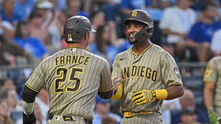 Hart Broken: Padres rally late but can’t hold on in extra innings loss to Royals