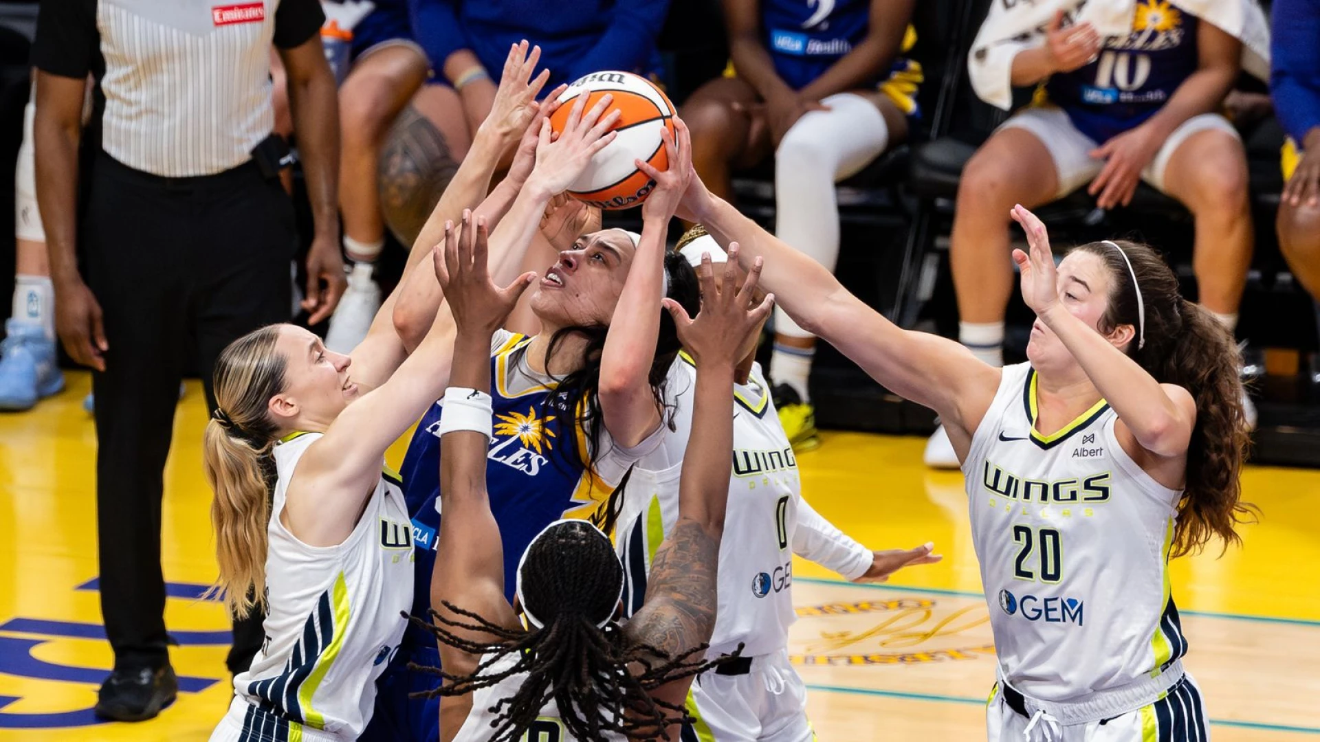 Sparks look to bounce back against hot Wings