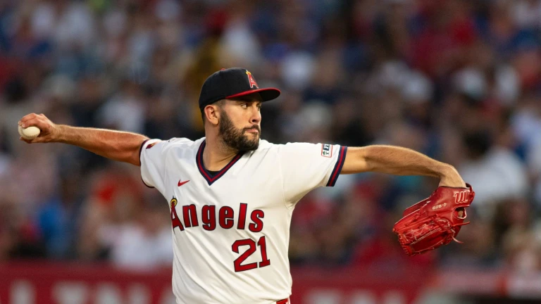 Rodriguez struggles, bats silenced in loss to Tigers