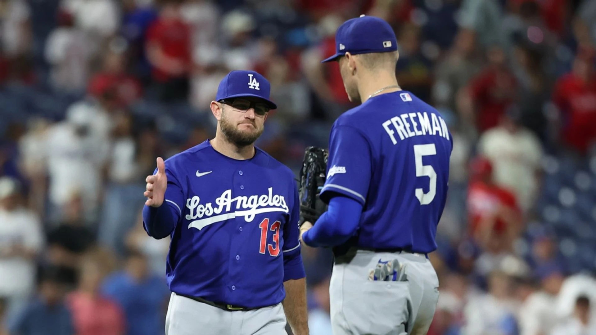 Muncy climbs Dodgers home run list in victory over Phillies