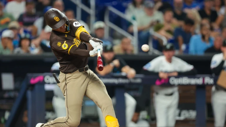 Padres hand Marlins 11th straight loss in 7-2 victory