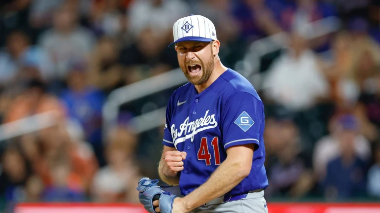 TST Images: Dodgers beat Mets, 4-3, at Citi Field