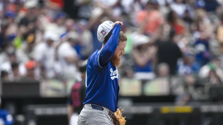 Mets rally late, spoil sweep bid for Dodgers