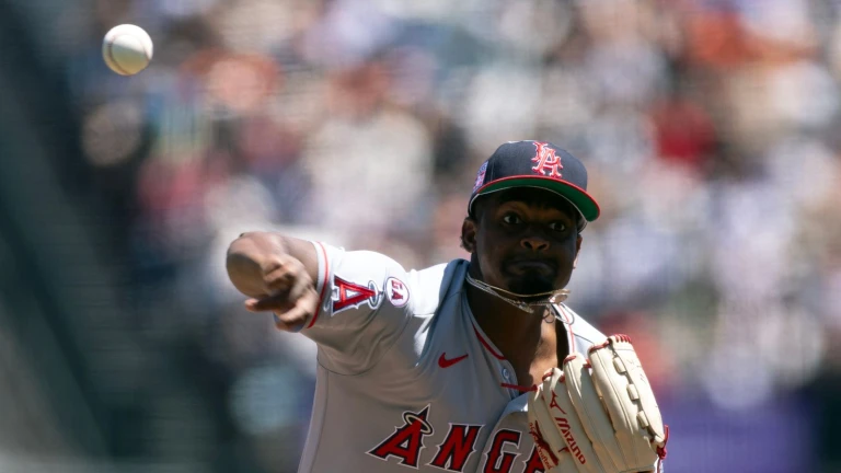 Angels hold off late Giants rally, avoid sweep at Oracle Park
