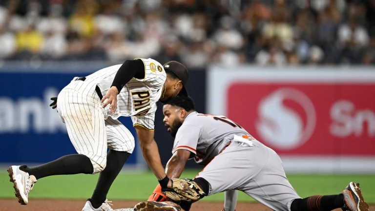 Lack of traffic leads to Padres winning streak getting snapped by Giants