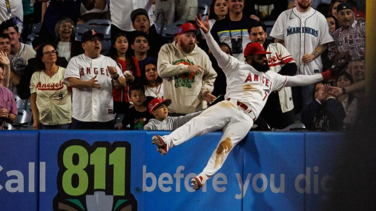 Angels trade Jo Adell to Guardians