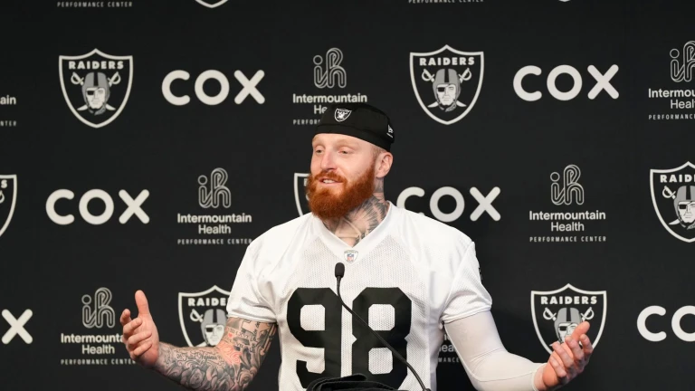 Raiders' Maxx Crosby recalls Rich Bisaccia advice: 'Don't wait to lead'