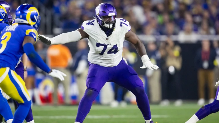 ESPN Ranks the Top 12 NFL Best Available Free Agents Right Now