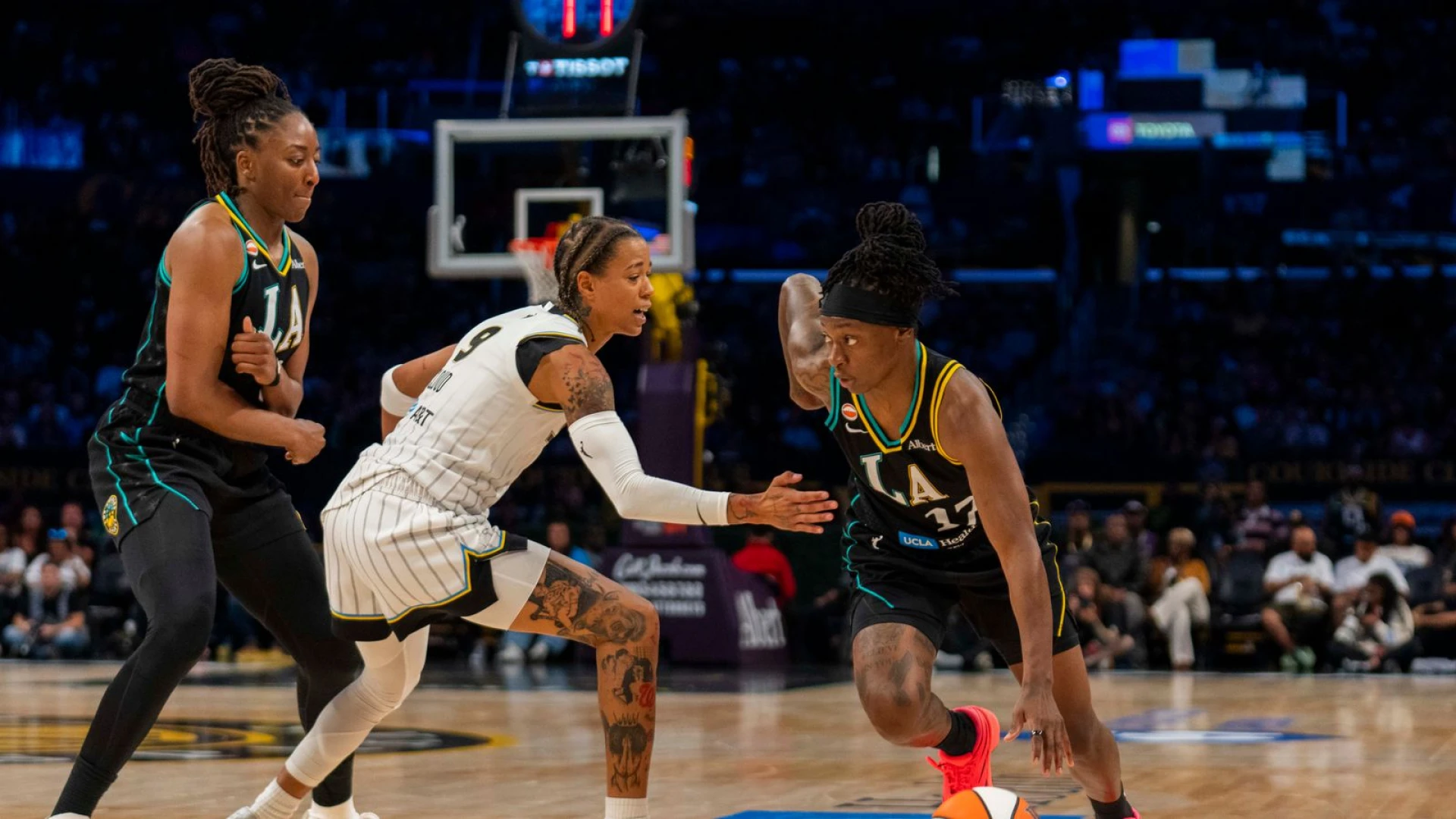Sparks face Sky in first game of back-to-back on the road