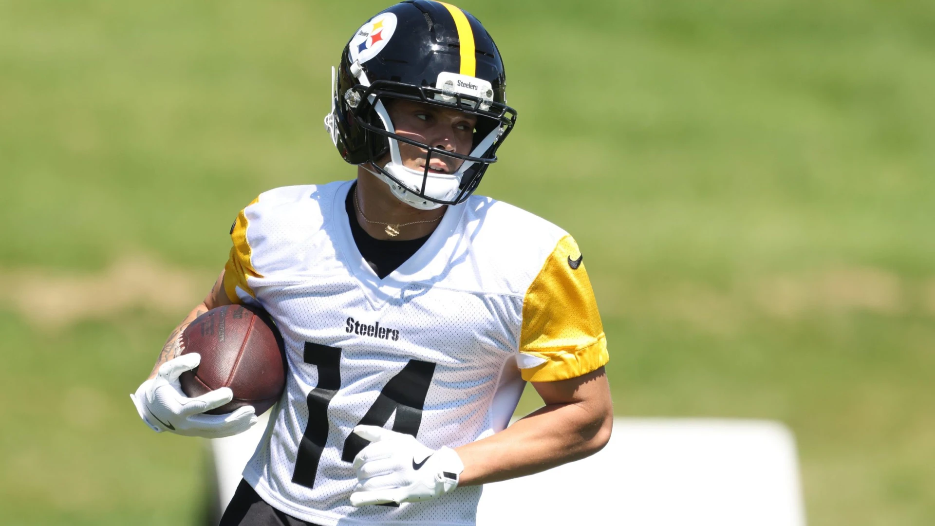 “Dang, y’all got me on video now” Steelers Roman Wilson Should Get Used to Limelight