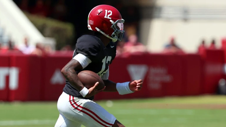 ESPN Ranks Top 25 Teams With Best Chance to Make College Football Playoff