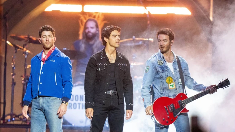 Jonas Brothers to headline halftime show for Rams-49ers historic Australia game