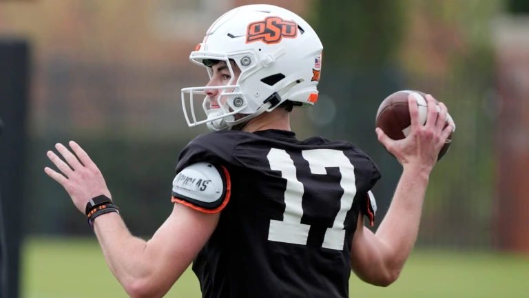 The Athletic Ranks Top 16 Quarterbacks in College Football Right Now
