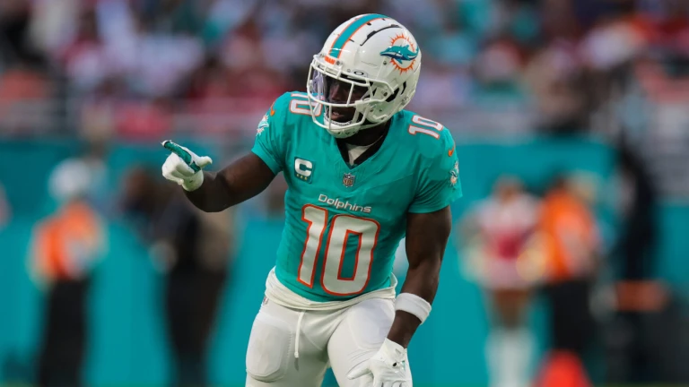 Ranking the Best Available 17 NFL Free Agents Going Into the Preseason