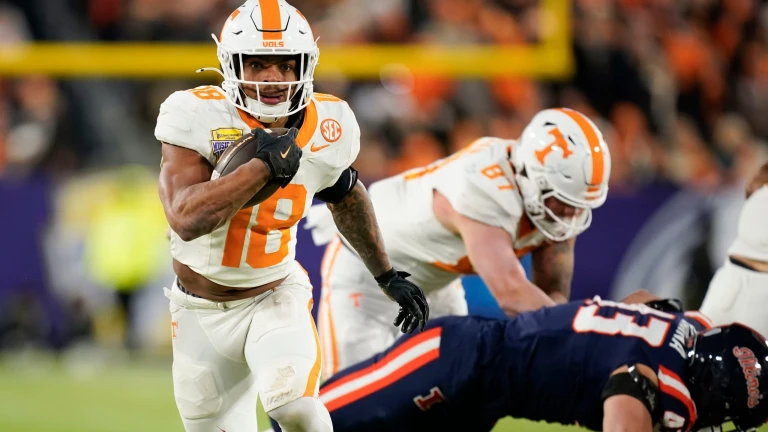 Ranking the Top 15 College Football Running Backs Right Now