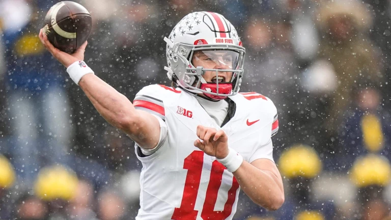 USA Today Ranks Every Big Ten Starting Quarterback