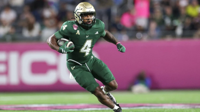 CBS Sports Predicts All 42 2026 College Football Bowls & CFP Games