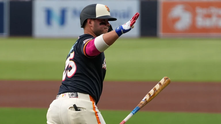 TST Images: Padres defeat Twins, 6-2, at Petco Park