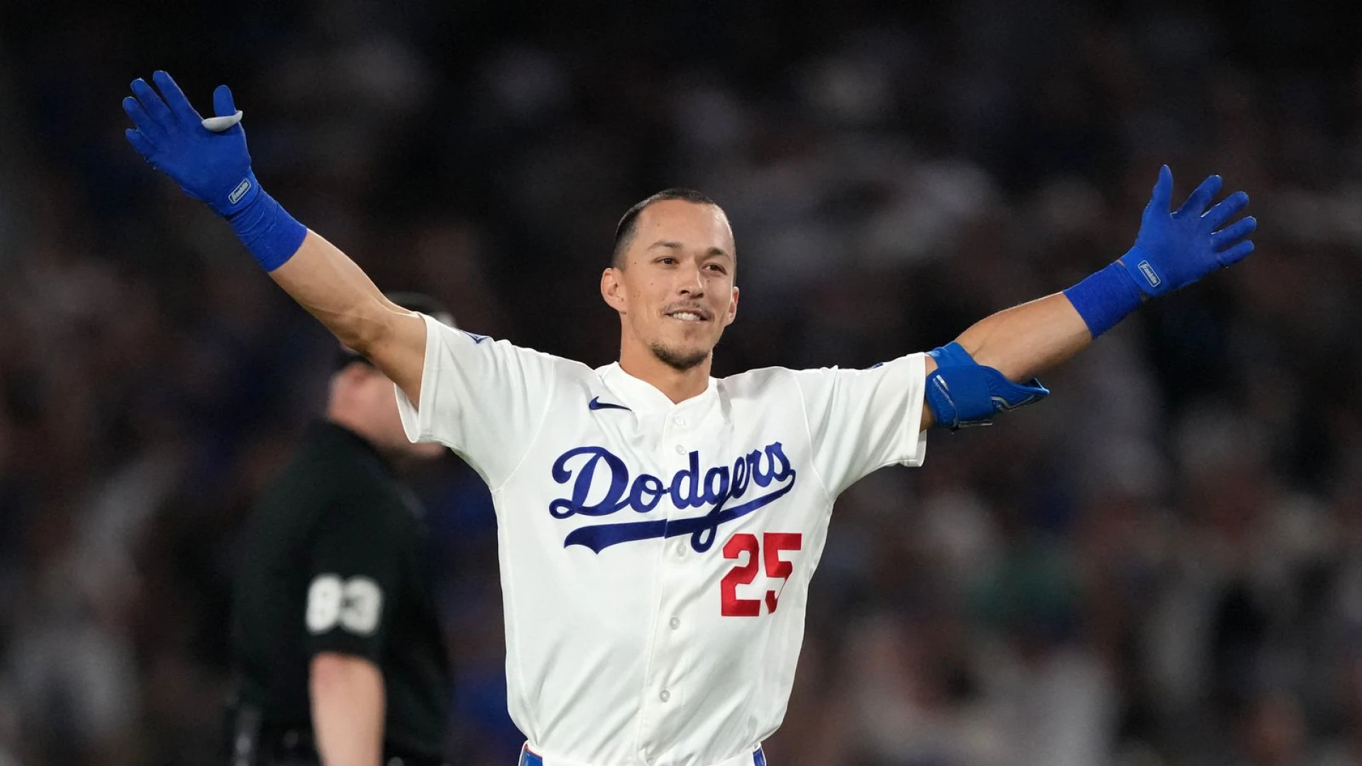 Edman delivers walk-off as Dodgers lose Pages to hand fracture