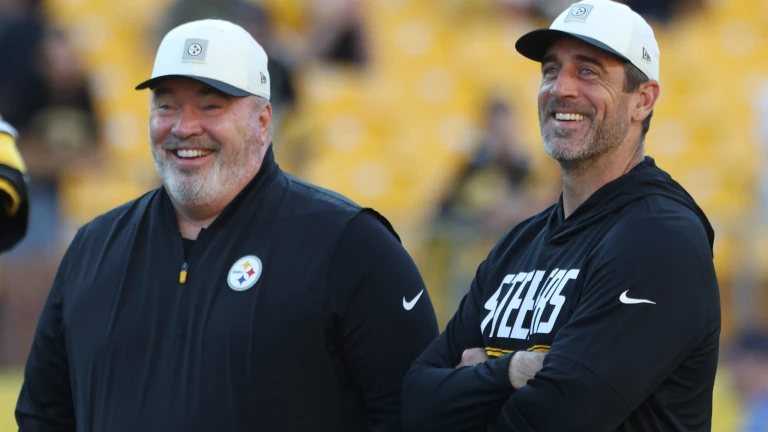 Aaron Rodgers as a Coach? The Question That Stunned Three Veteran Steelers Off Guard