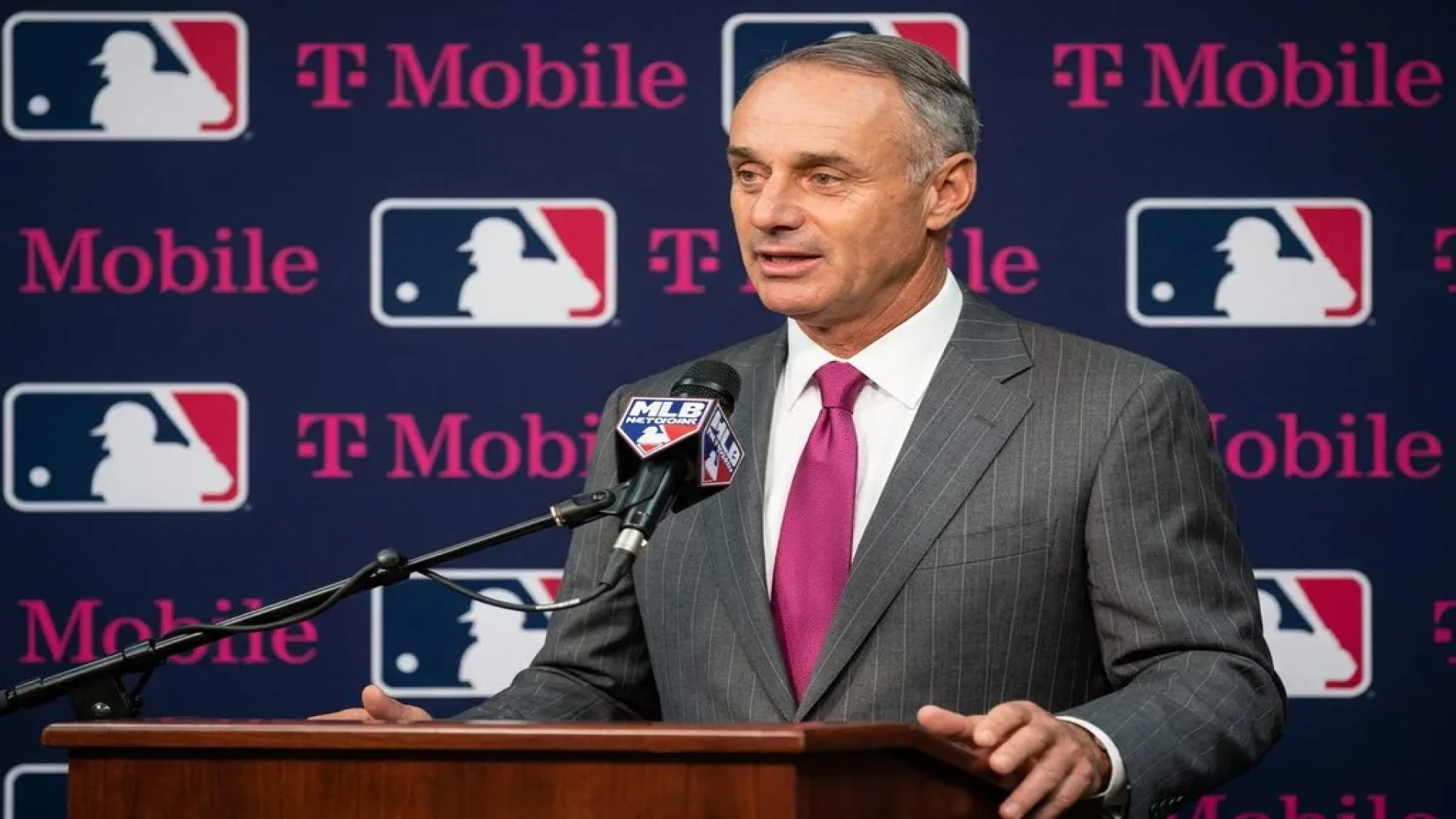 MLB Foul-Pole Technology Needs To Happen