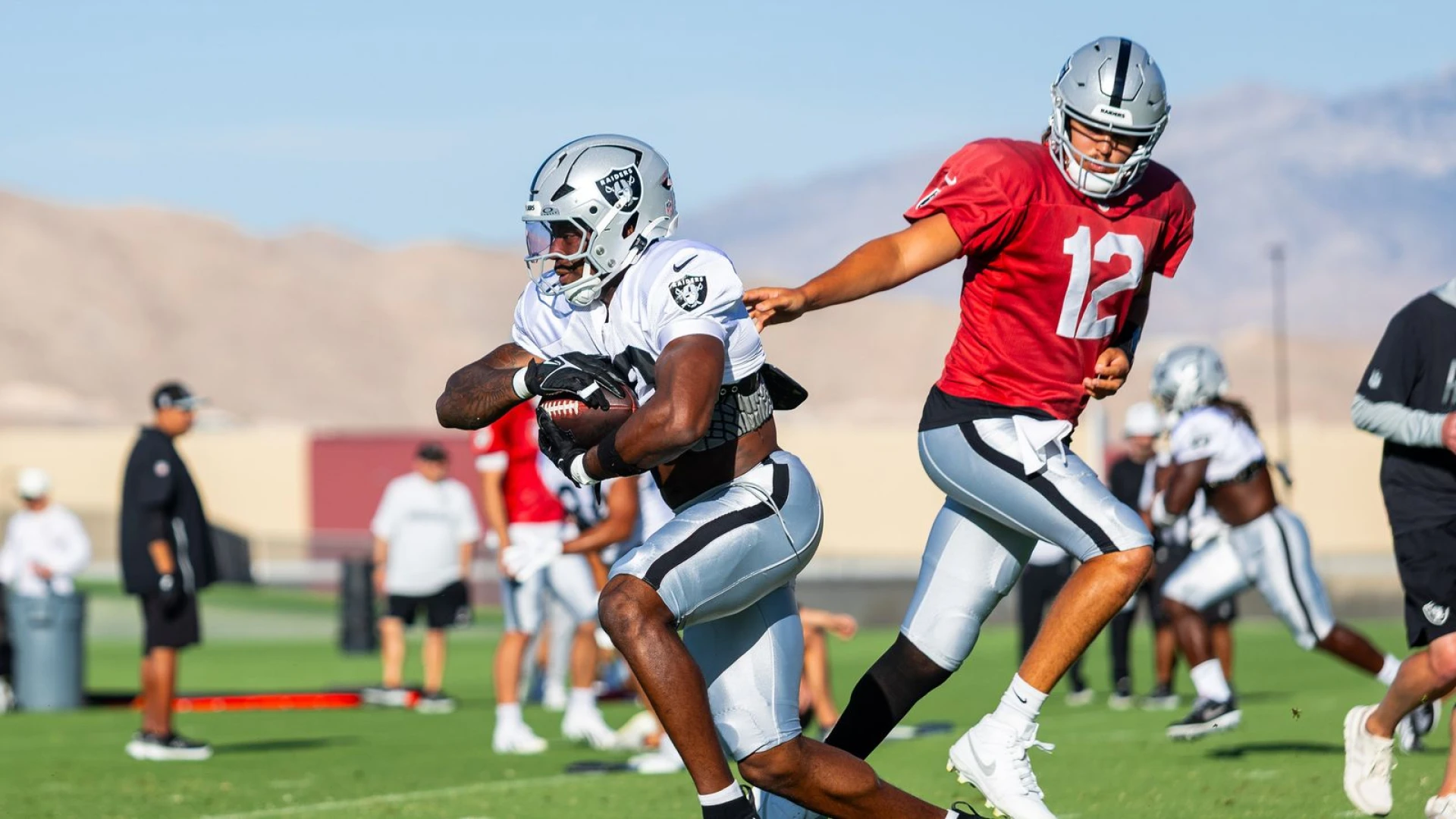 Raiders have spirited competition to find No. 2 RB behind No. 2