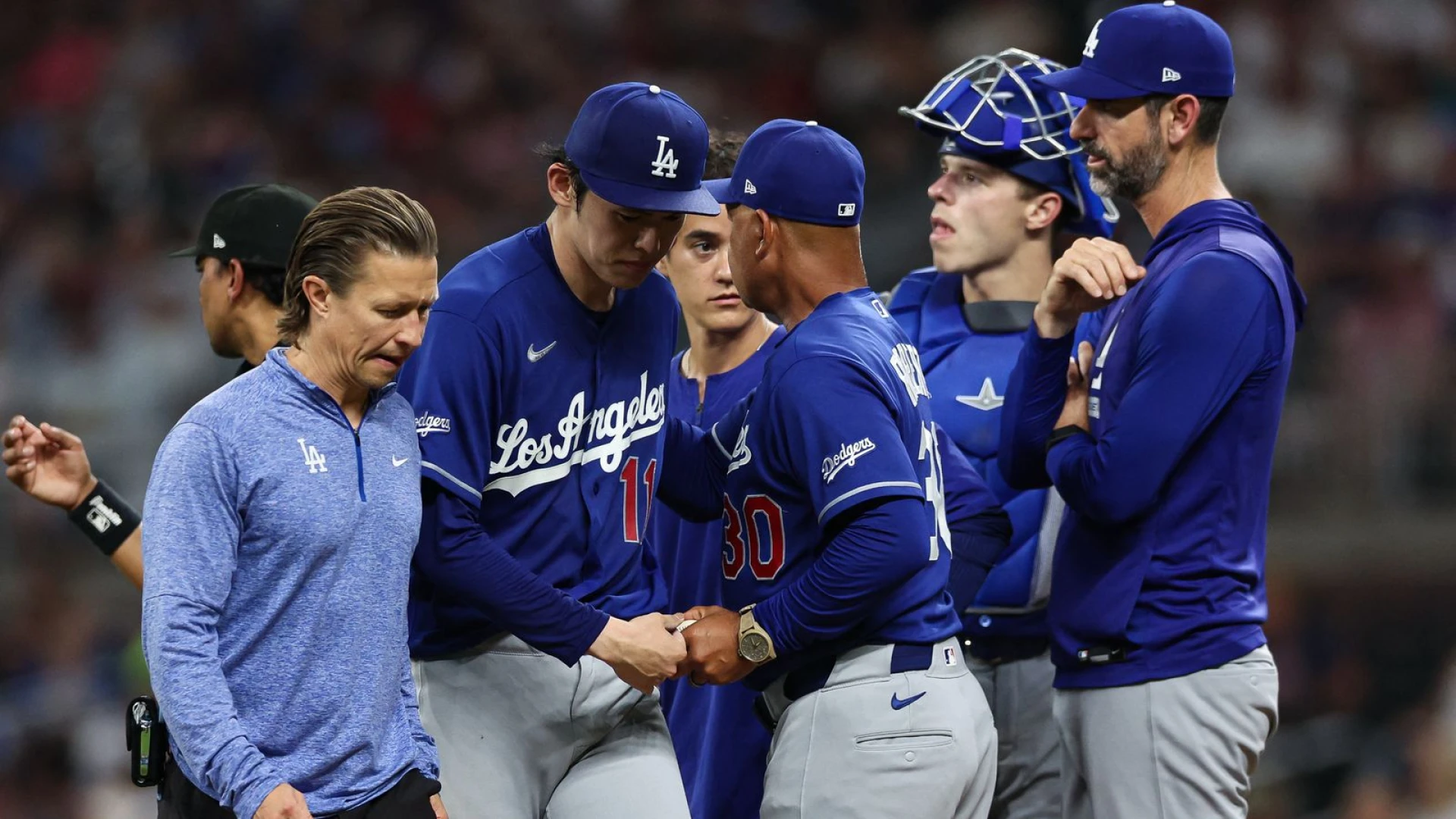 Sasaki heads to IL after Dodgers' walk-off loss in Atlanta