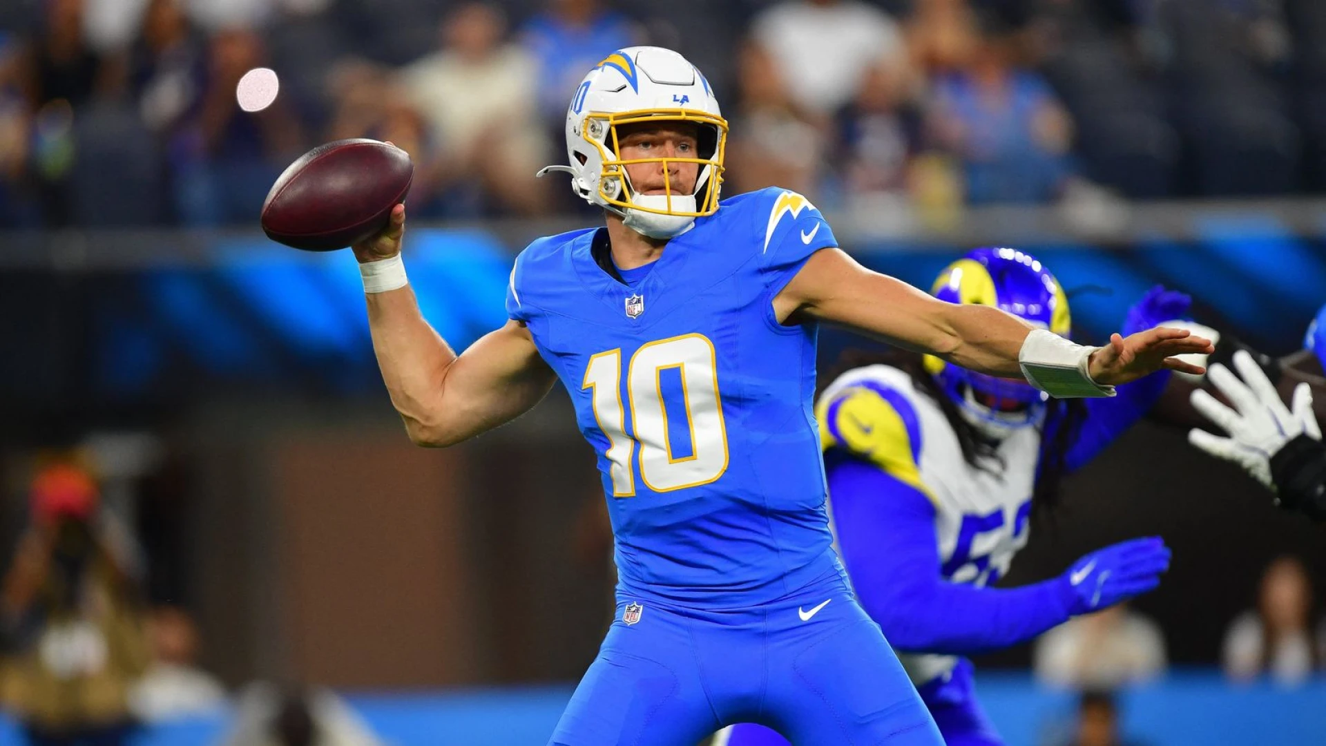 Justin Herbert throws 65-yard touchdown vs. Rams