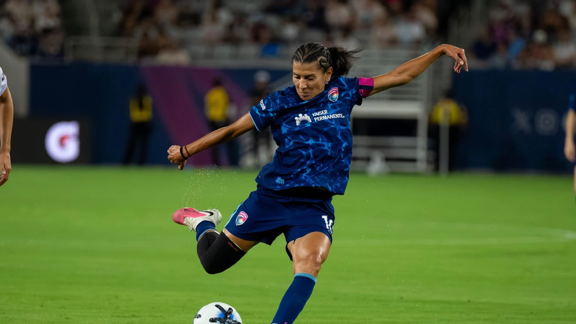 Kenza Dali, Trinity Byars spark Wave FC comeback against Louisville