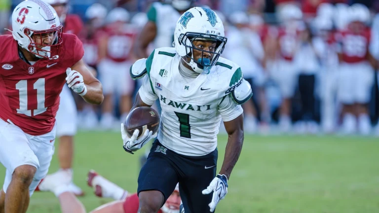 Ford’s big day helps Stanford deny late Hawai’i comeback