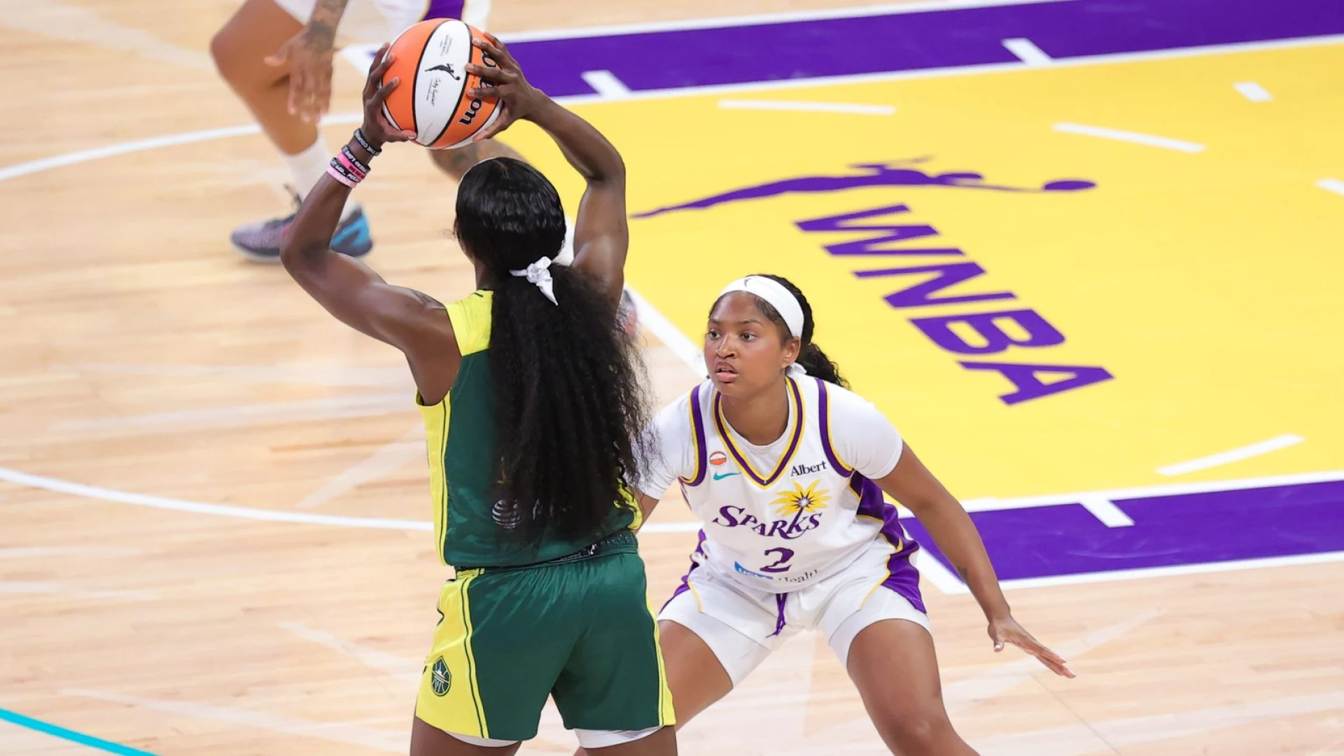 Sparks take on Storm Sunday before FIBA World Cup break