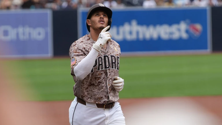 TST Images: Padres defeat Yankees, 4-3, at Petco Park
