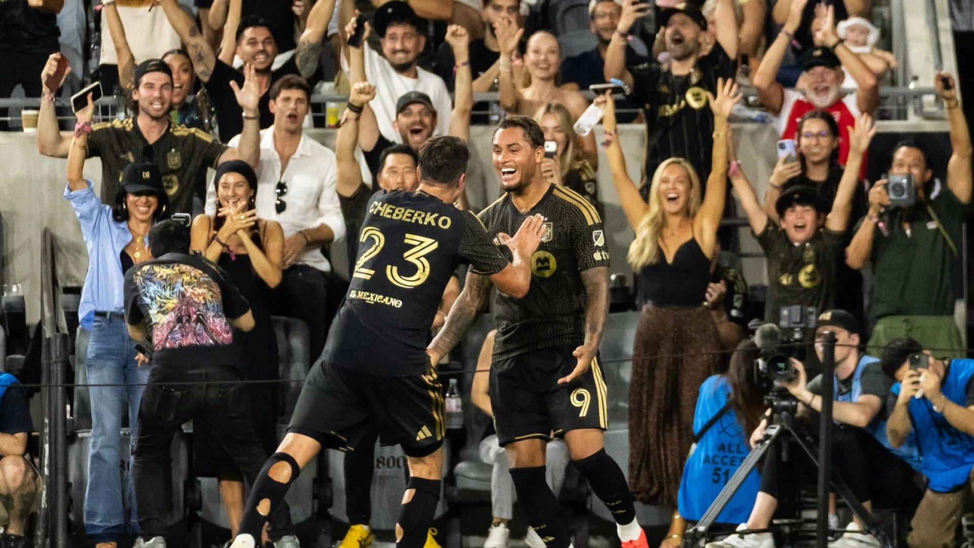 Terry and Sieb shine as LAFC dominate New York Red Bulls to end winless run