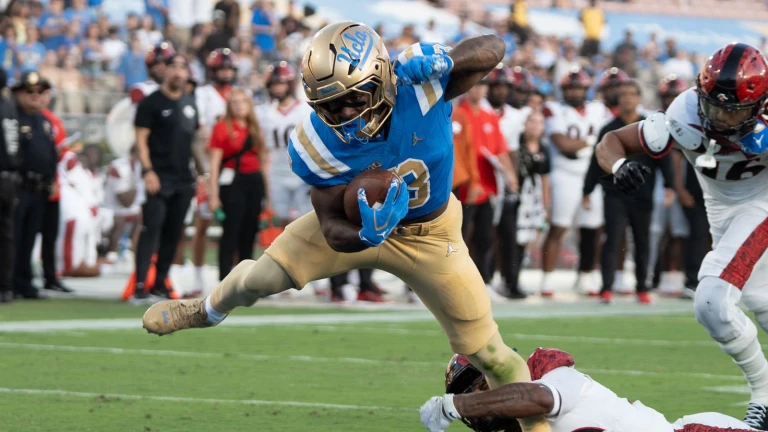 Wayne Knight leads second half surge over San Diego State