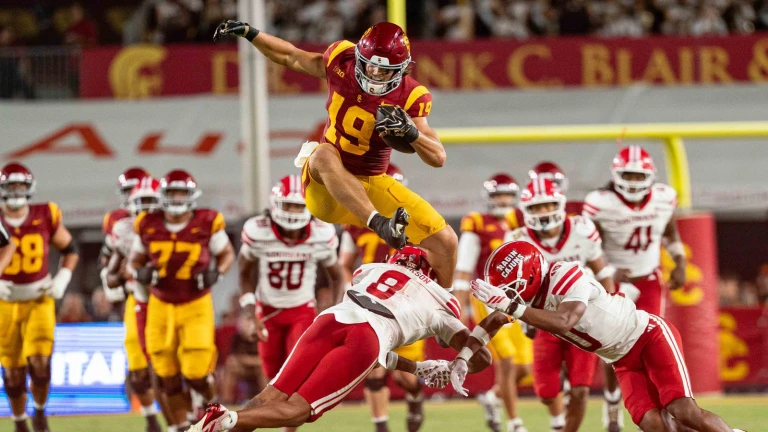TST Images: USC defeats Lousiana, 49-30, in Los Angeles