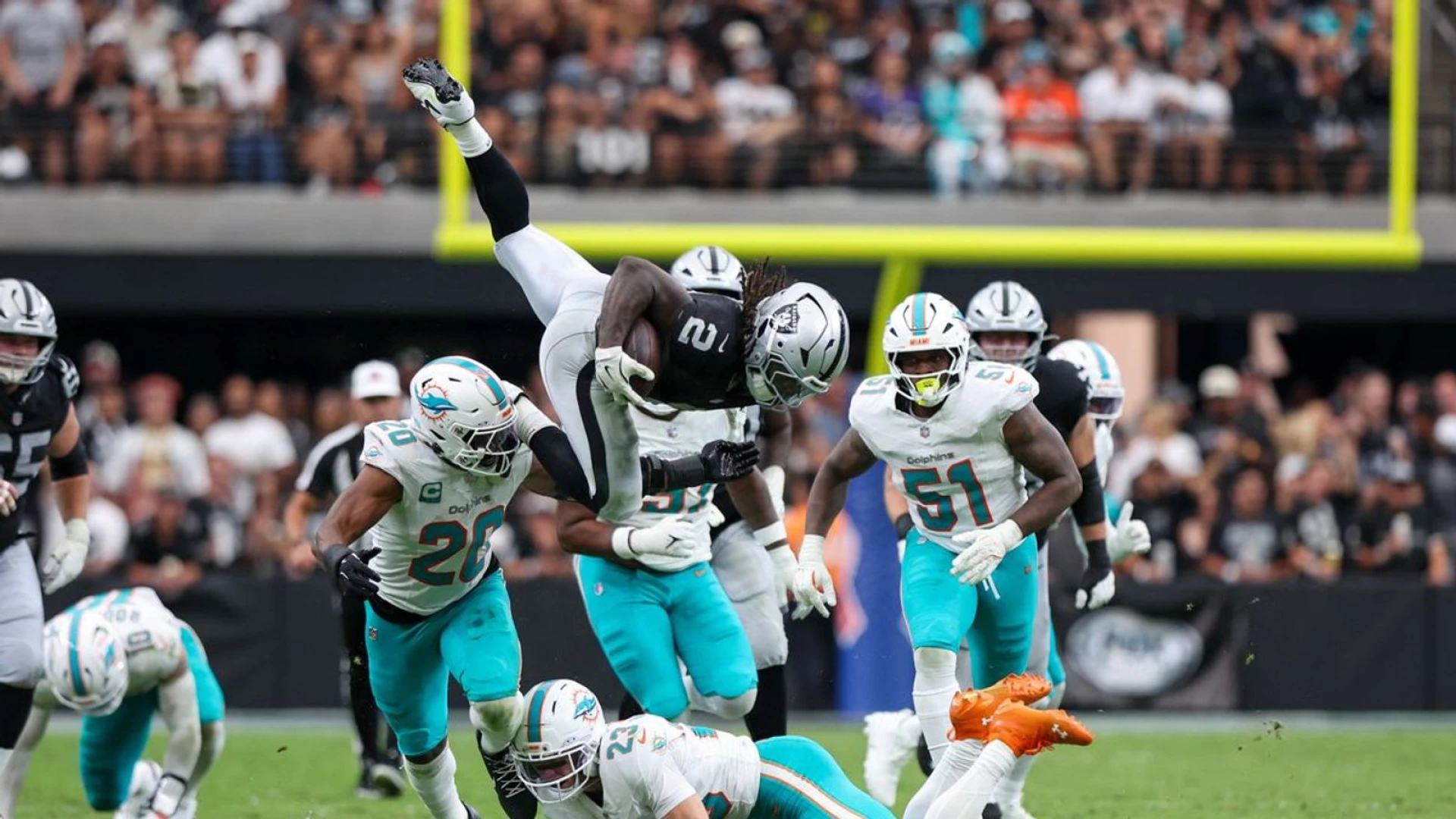 Ashton Jeanty puts injury concerns to rest in Raiders’ promising Week One win over Dolphins