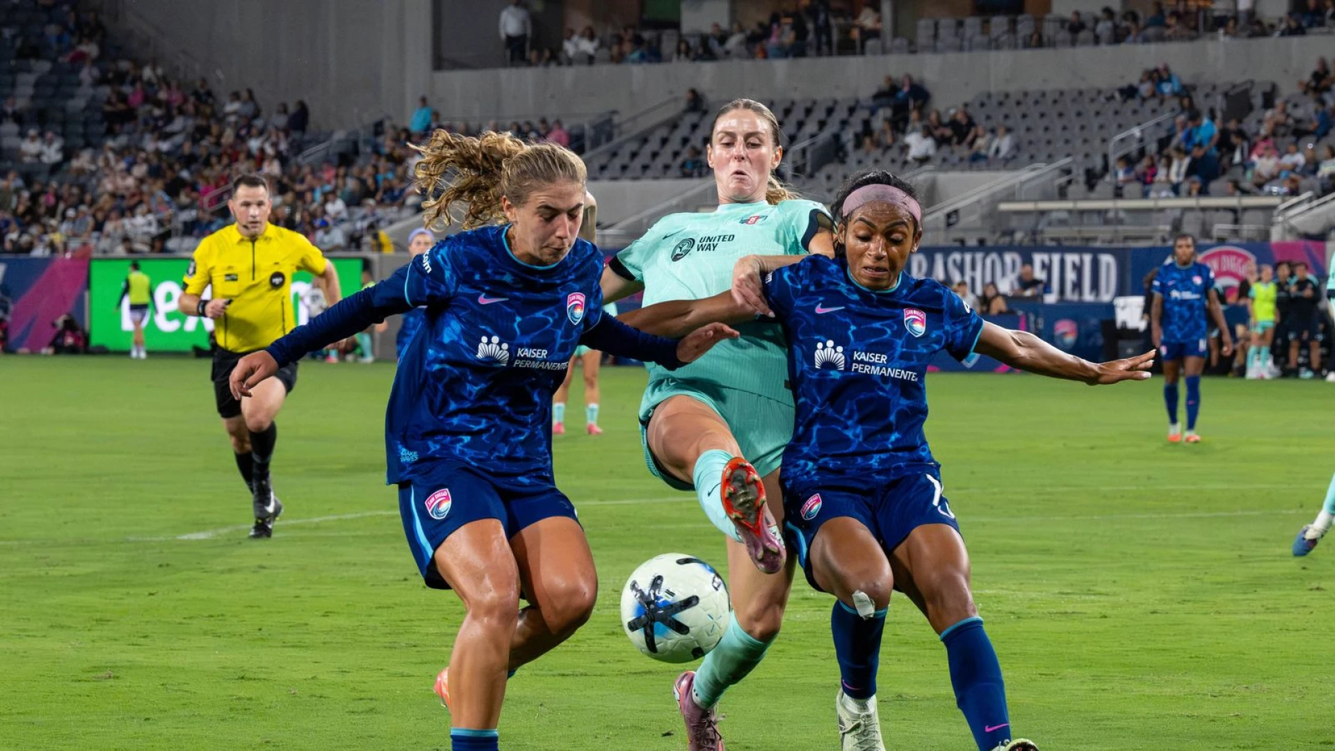San Diego Wave shuts down Kansas City, extends home unbeaten streak